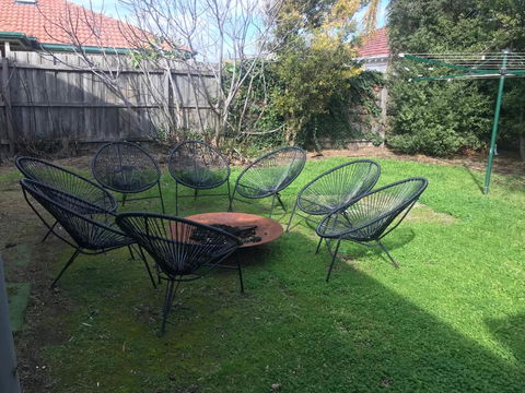 D108 Fantastic Sun Crescent Gathering - Accommodation Sunshine Coast 2