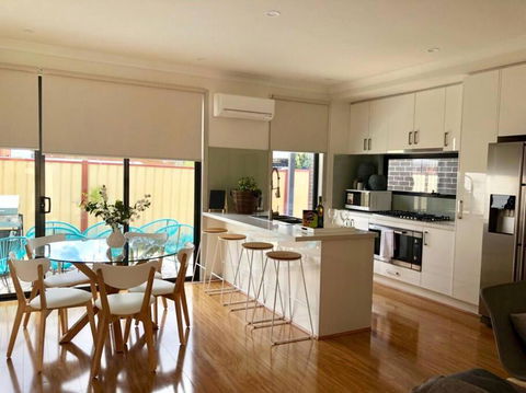 D111 Special Melbourne Retreat - Accommodation Sunshine Coast 0