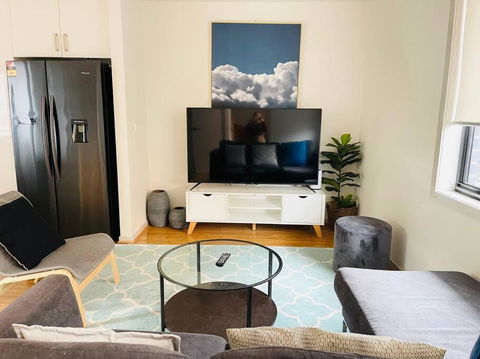 D111 Special Melbourne Retreat - Accommodation Sunshine Coast 4