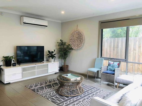 D119 Silver Birch Family Stay - Accommodation Sunshine Coast 0