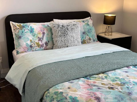 Daisy Cottage On Duke 3BR - Accommodation Sunshine Coast 4