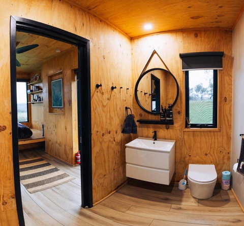Daisy The Tiny Cabin In Toodyay - Accommodation Sunshine Coast 1