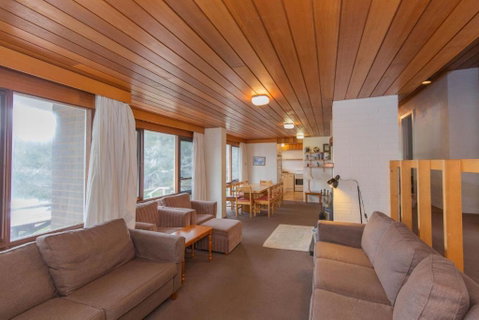 Dauphine 3 23 Townsend Street - Accommodation Sunshine Coast 1