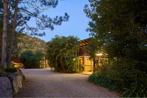 Dayboro Cottages - Accommodation Sunshine Coast 2