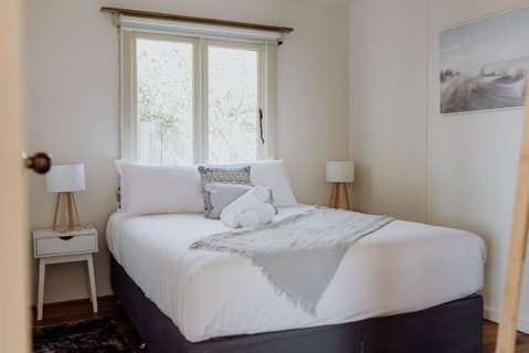 Deja Blue - Beach Shack Paradise - Accommodation Sunshine Coast 3