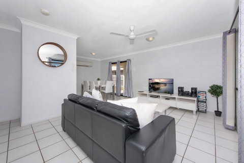 3 Bedroom Home - Accommodation Sunshine Coast 1