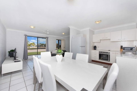 3 Bedroom Home - Accommodation Sunshine Coast 3