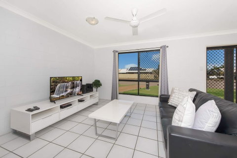 3 Bedroom Home - Accommodation Sunshine Coast 2