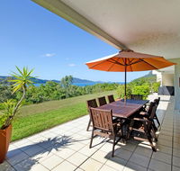3 Bedroom Poinciana Lodge - Accommodation Sunshine Coast