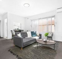 3 South Pacific Apartments - Accommodation Sunshine Coast