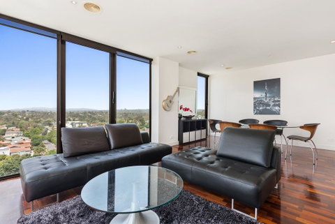 3-Bed Apartment With Parking Near Parks And Dining - Accommodation Sunshine Coast 1