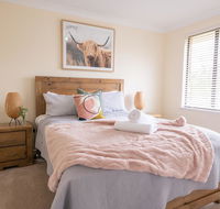 42 Rosemary Lane - Central Orange - Spacious Family Home - Quiet Lane - Accommodation Sunshine Coast