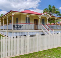 5 Bomburra Court - Rainbow Beach Ticks All The Boxes Pool Shed Fenced Yard Pet Friendly - Accommodation Sunshine Coast