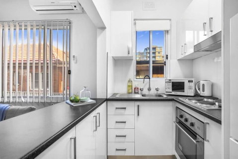 5 South Pacific 2 Bedrooms - Accommodation Sunshine Coast 1