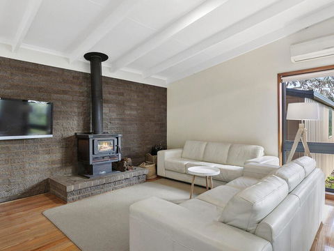 62 BINGLEY PARADE RIVERSEA HOUSE - Accommodation Sunshine Coast 2