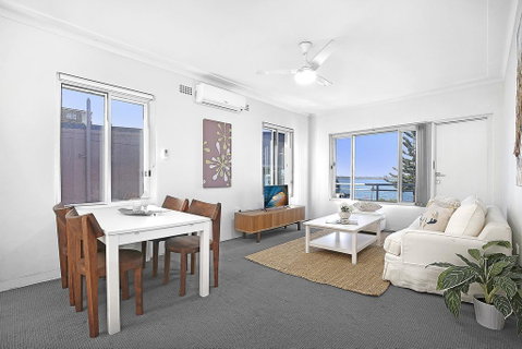 7 South Pacific Apartments - Accommodation Sunshine Coast 1