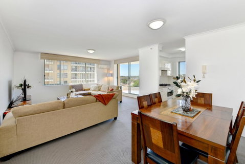 810 At The Plaza - Accommodation Sunshine Coast 2