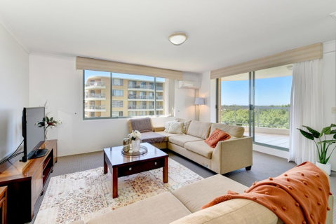 810 At The Plaza - Accommodation Sunshine Coast 3