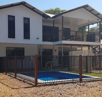 9 Ibis Court - pool beach volleyball air conditioning - Accommodation Sunshine Coast