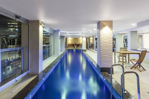 96 North Terrace Stylish Penthouse Apartment - Accommodation Sunshine Coast 2