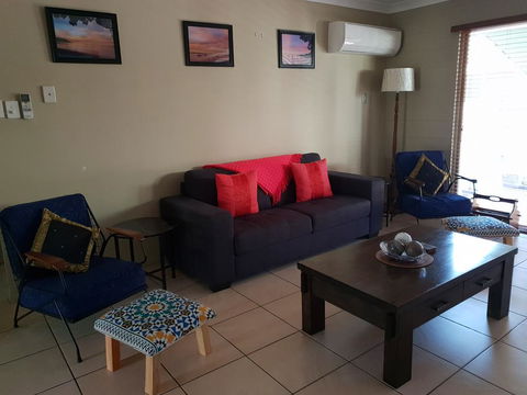 A City Retreat, 2BR Apartment - Reid Park -Townsville - Accommodation Sunshine Coast 0