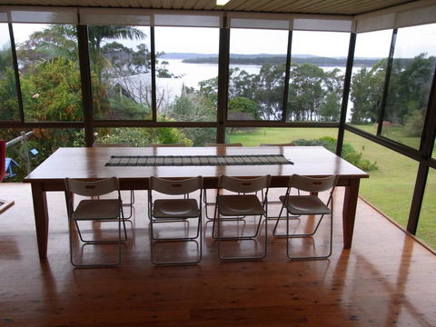 A Lakehouse Escape - Accommodation Sunshine Coast 3