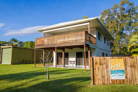 A Lure - Accommodation Sunshine Coast 1