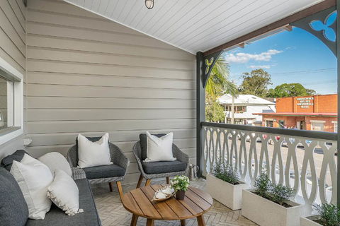 A PERFECT STAY - Luxe & Bloom - Accommodation Sunshine Coast 1