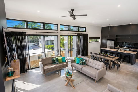 A PERFECT STAY - Wollumbin Haus Byron - Accommodation Sunshine Coast 3