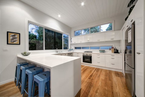 A Summer Cottage - Accommodation Sunshine Coast 2