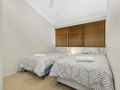 A Superb Location For Enjoying The Best Of Noosa - Unit 2/69 Noosa Parade - Accommodation Sunshine Coast 1