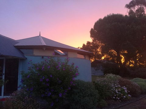 A Victor Harbour Retreat Aldinga-The Round Cottage - Accommodation Sunshine Coast 1