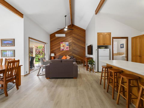 A Villa On 7th - Accommodation Sunshine Coast 1