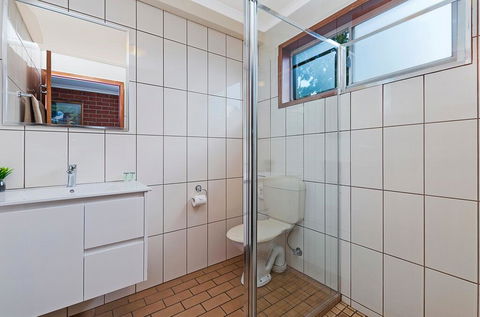 AAt 28 Goldsmith Motel - Accommodation Sunshine Coast 3