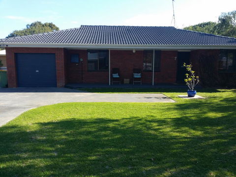 Abbey Beach Shack - Accommodation Sunshine Coast 1