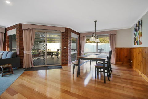 Abbey Rose - Bright, VIC - Accommodation Sunshine Coast 1