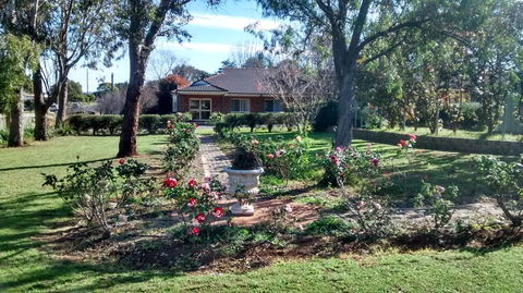 Aberdeen Motel - Accommodation Sunshine Coast 0