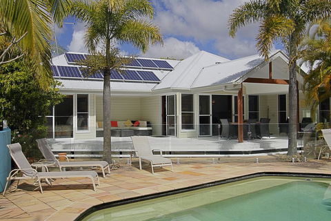 Abode @ Byron - Accommodation Sunshine Coast 0