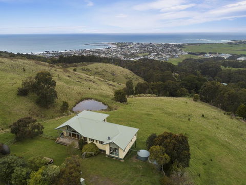 Acacia Brae - Accommodation Sunshine Coast 0