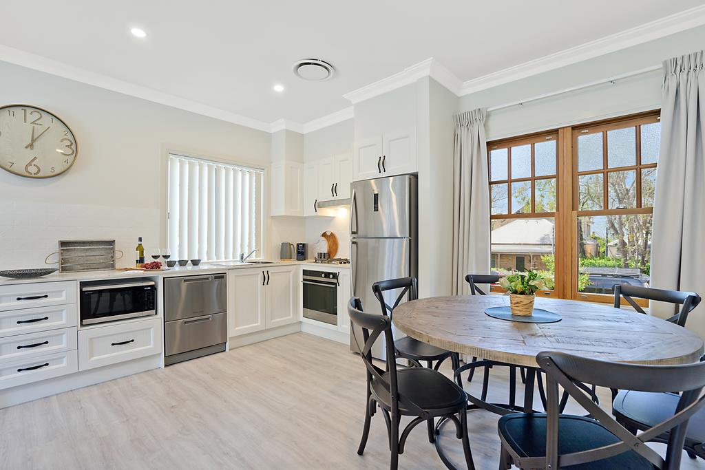Maitland NSW Accommodation Sunshine Coast