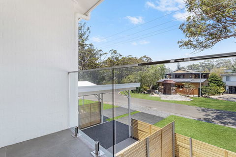 Achilles Street, 1/6 - Accommodation Sunshine Coast 2