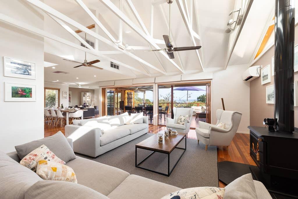 Somers ACT Accommodation Sunshine Coast