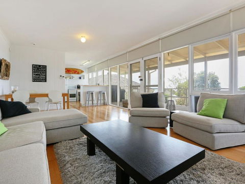DROMANA BEACH SHACK - Accommodation Sunshine Coast 3
