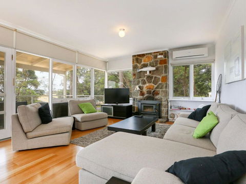 DROMANA BEACH SHACK - Accommodation Sunshine Coast 0