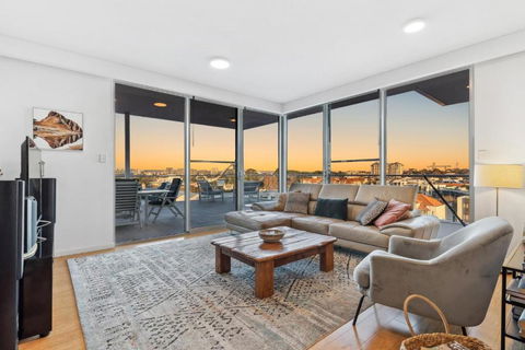 EAST34/60 - Urban Sanctuary - Accommodation Sunshine Coast 0
