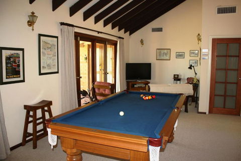 Eleebana Guest House - Accommodation Sunshine Coast 3