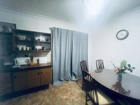 Elegant And Spacious Home + Gym - Accommodation Sunshine Coast 2