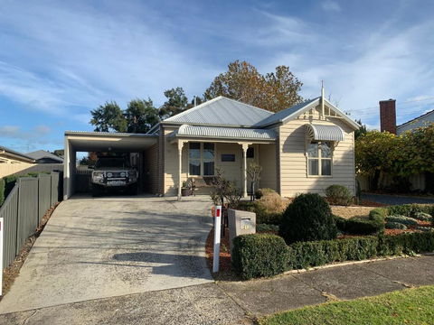 Elmsford Cottage - Accommodation Sunshine Coast 0