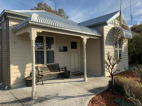 Elmsford Cottage - Accommodation Sunshine Coast 1
