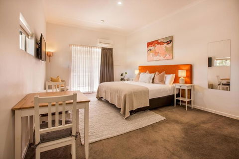 EM Apartments - Accommodation Sunshine Coast 3